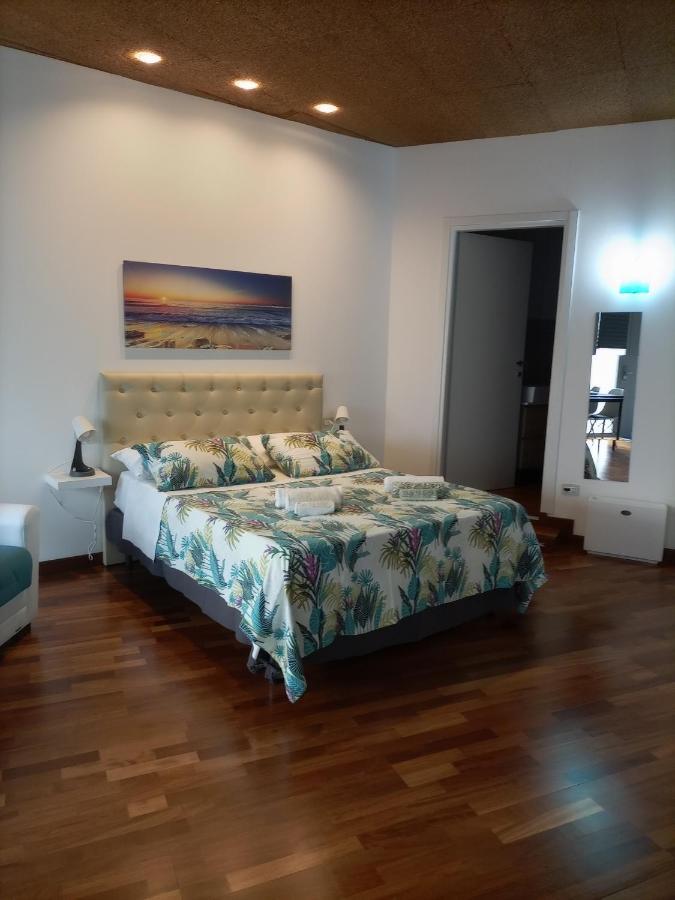 Regina Della Pace Apartments & Suite Con Sauna 莫诺波利 外观 照片