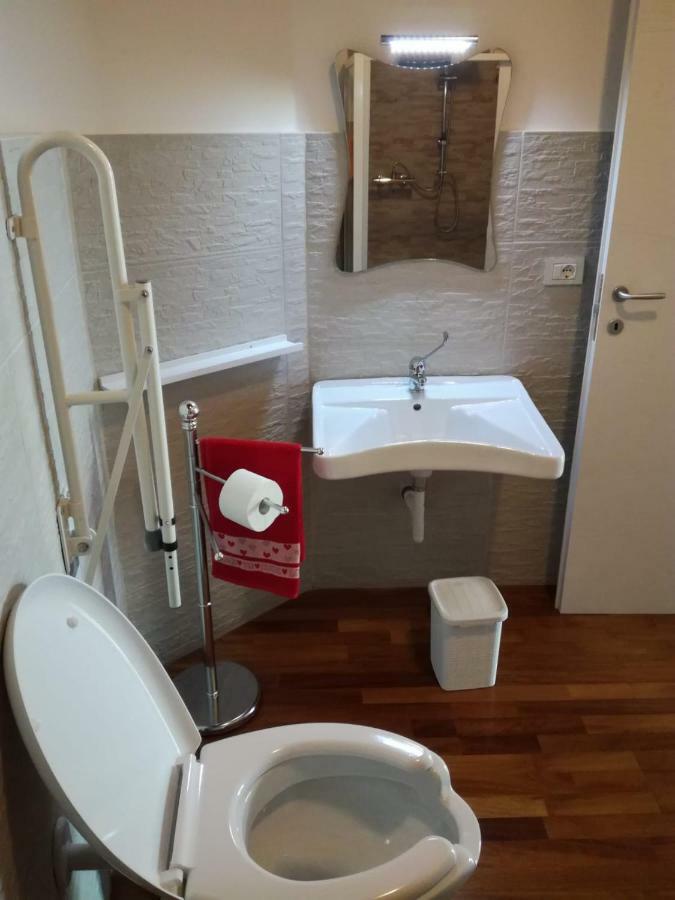Regina Della Pace Apartments & Suite Con Sauna 莫诺波利 外观 照片